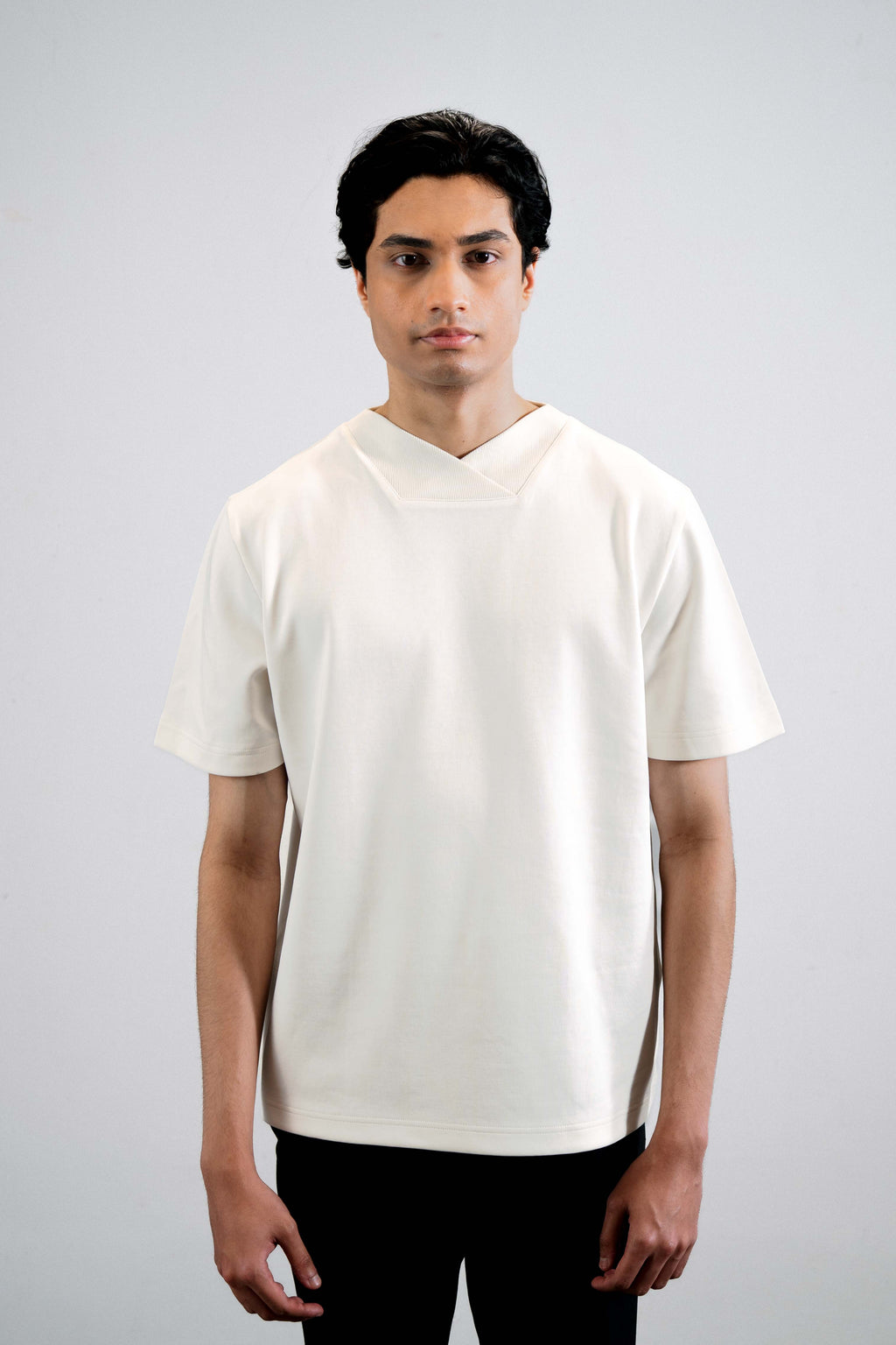 Signature Collar T-Shirt — Snow White