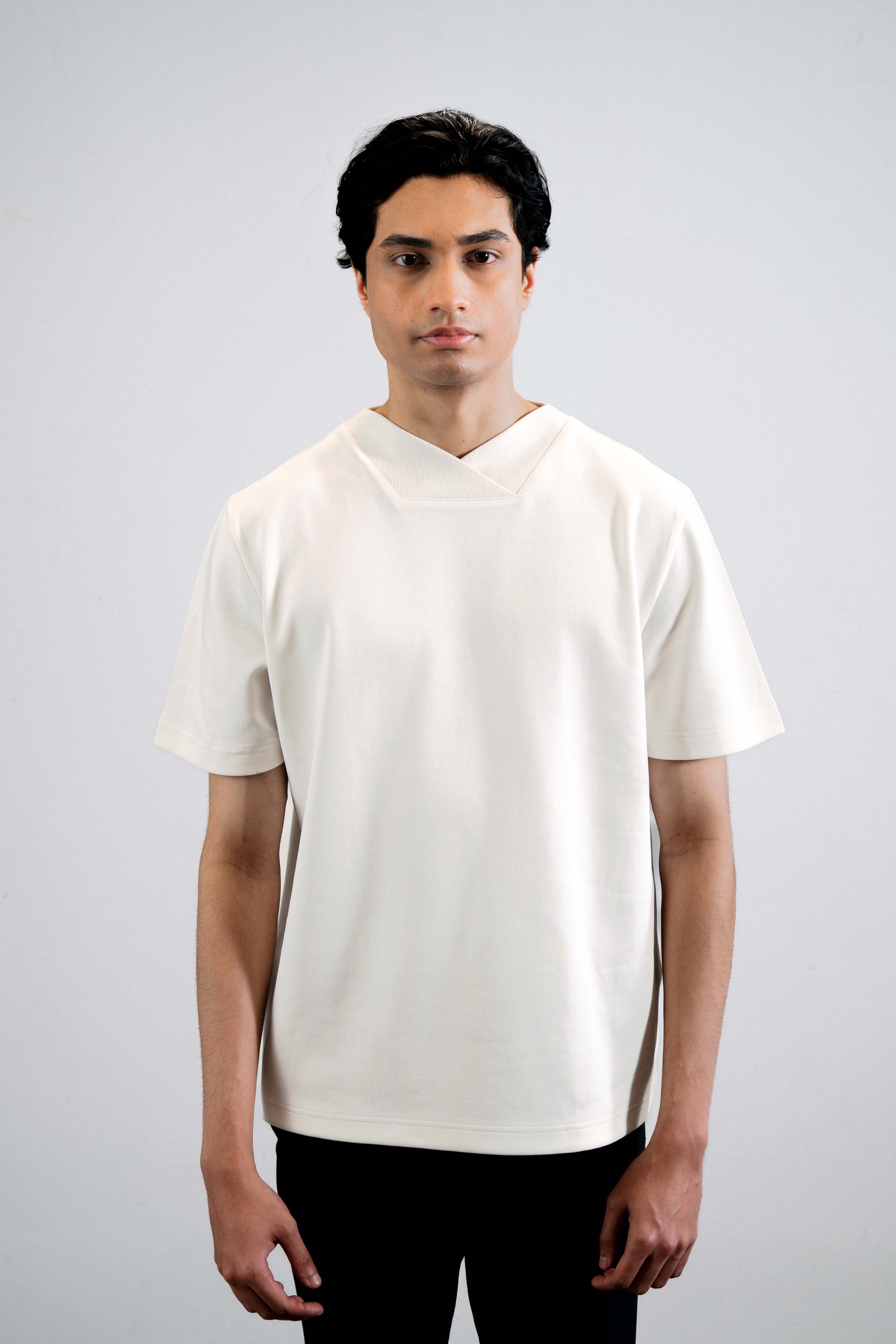 Signature Collar T-Shirt — Snow White